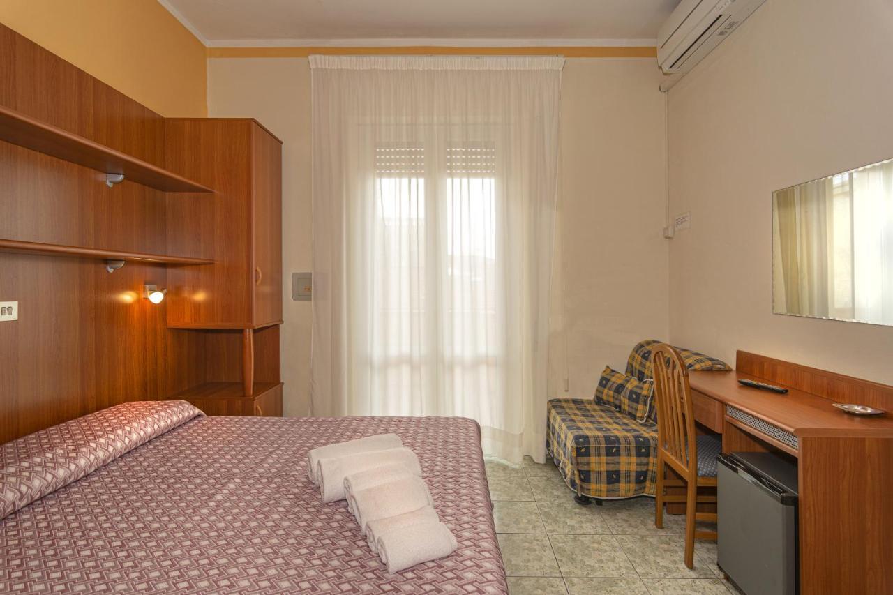 Hotel Dolly Viareggio Exteriér fotografie