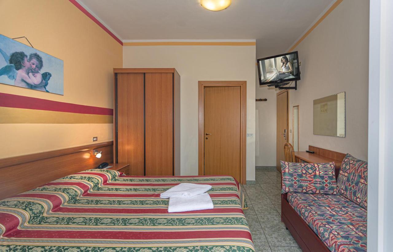 Hotel Dolly Viareggio Exteriér fotografie