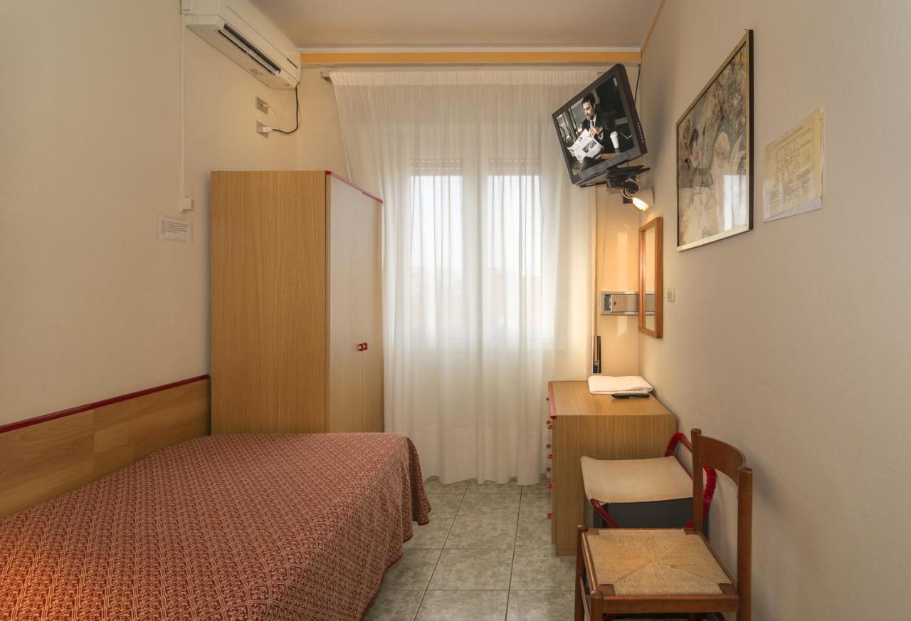 Hotel Dolly Viareggio Exteriér fotografie
