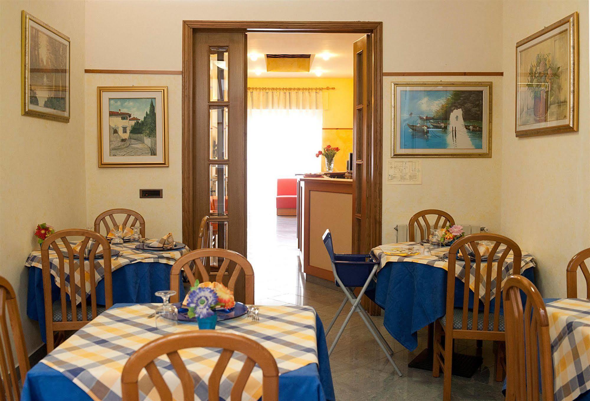 Hotel Dolly Viareggio Exteriér fotografie