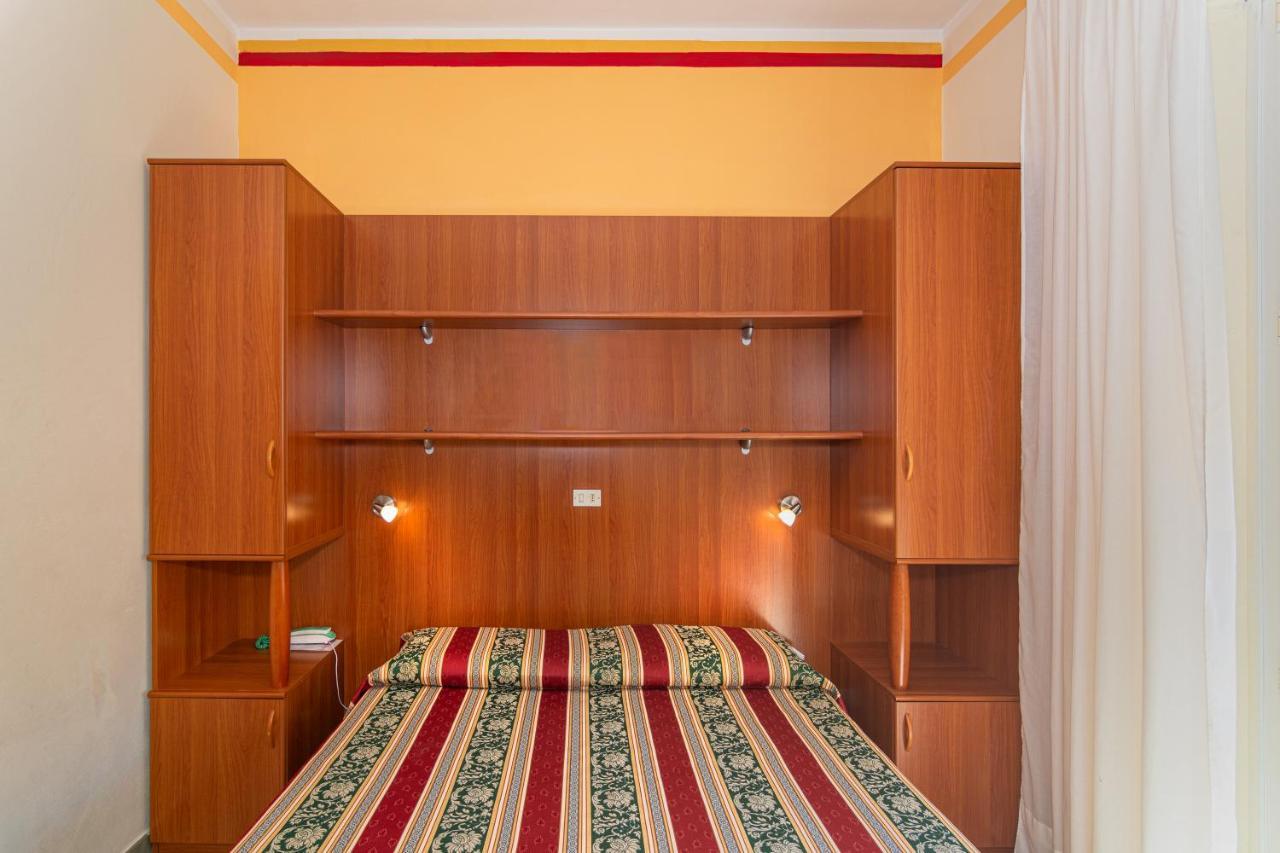 Hotel Dolly Viareggio Exteriér fotografie