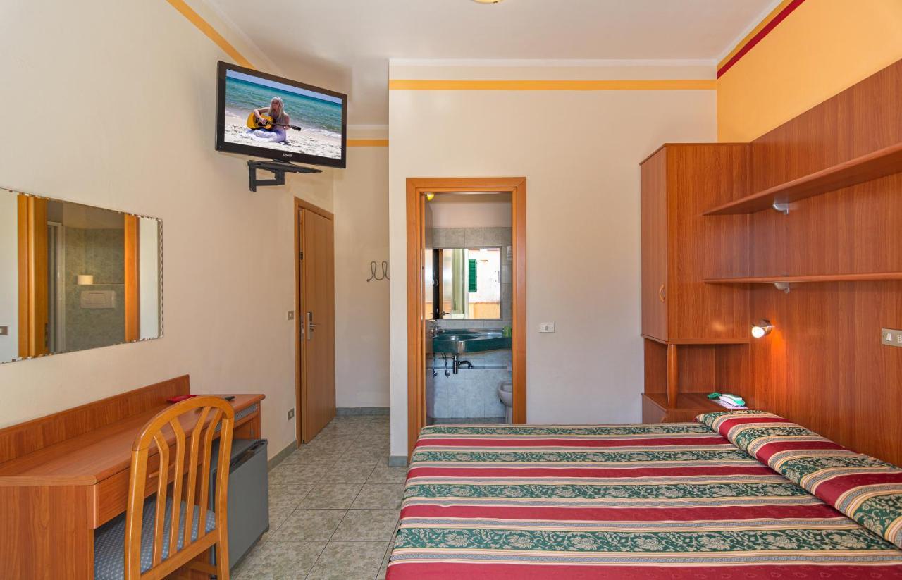 Hotel Dolly Viareggio Exteriér fotografie