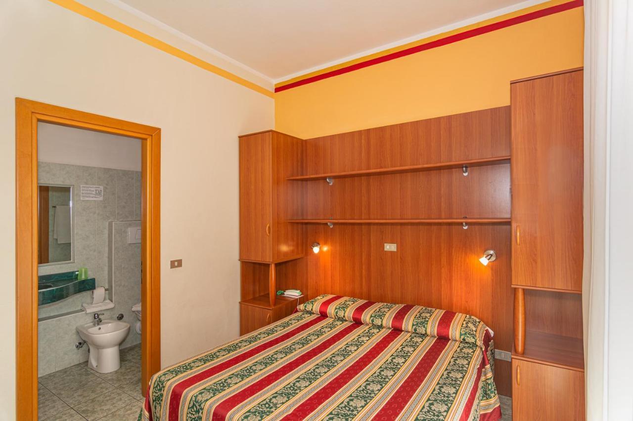 Hotel Dolly Viareggio Exteriér fotografie
